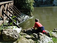 "The heck with the chateau, I like the water!"