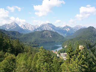 The view of Hohenschwangau (the small building on the right) from Neuschwanstein