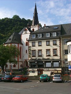 The town of St. Goar and our hotel for the night