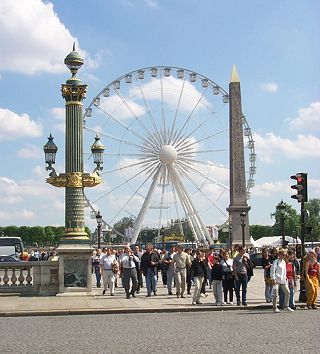 The 'Paris' Wheel and the obelisk