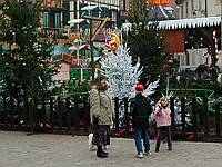 Starting the day at the Children's Market