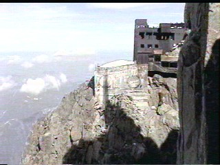 Cable car station, excursion starting point, and restaurant