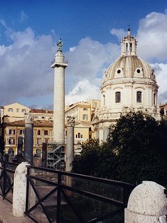 Trajan's column has the story of a great army campaign spiraling up it all the way to the top