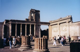 The Basilica.  These courthouses were the basic design for most large churches